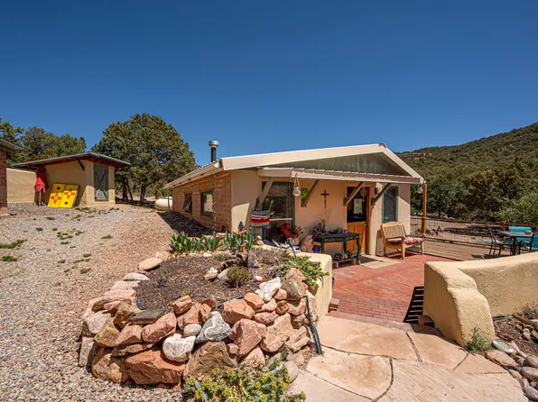 82 Ravens Ridge Rd, Santa Fe, NM 87505