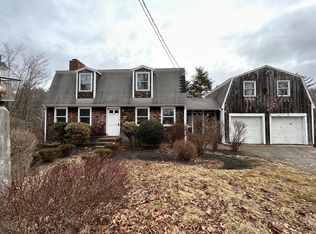 70 Kimball Rd, Amesbury, MA 01913