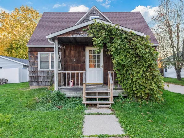 132 West AVENUE SOUTH South, West Salem, WI 54669