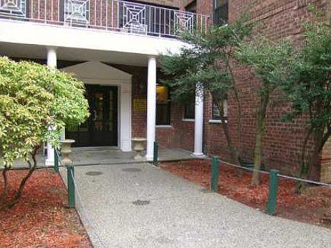 1st image of 8383 118th St APT 1G