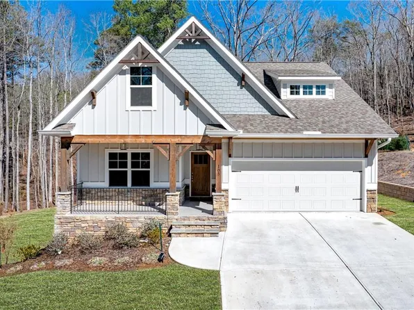 105 Franklin Elm Ct, Waleska, GA 30183