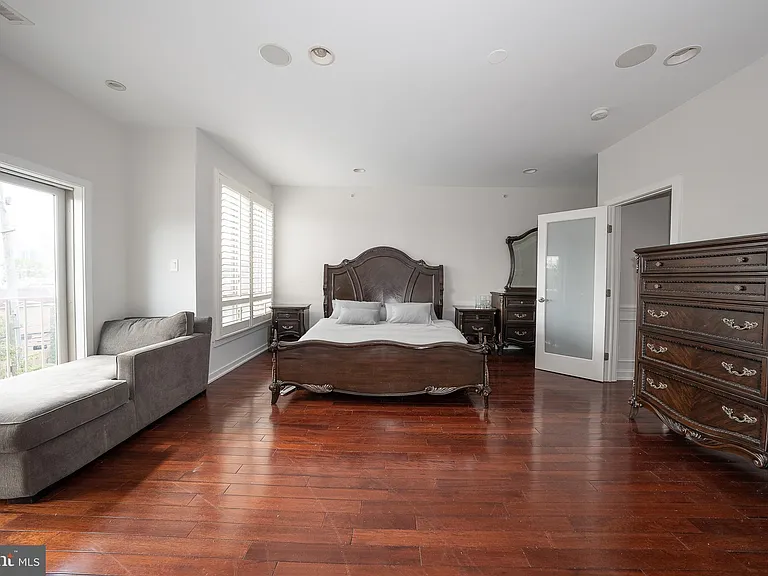 601 Poplar St — Photo 25