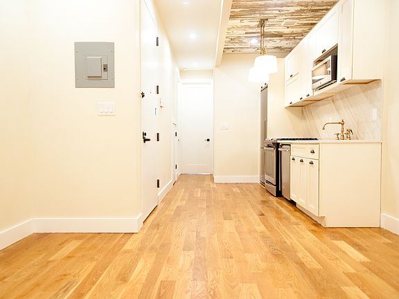 2nd image of 1428 Dekalb Ave
