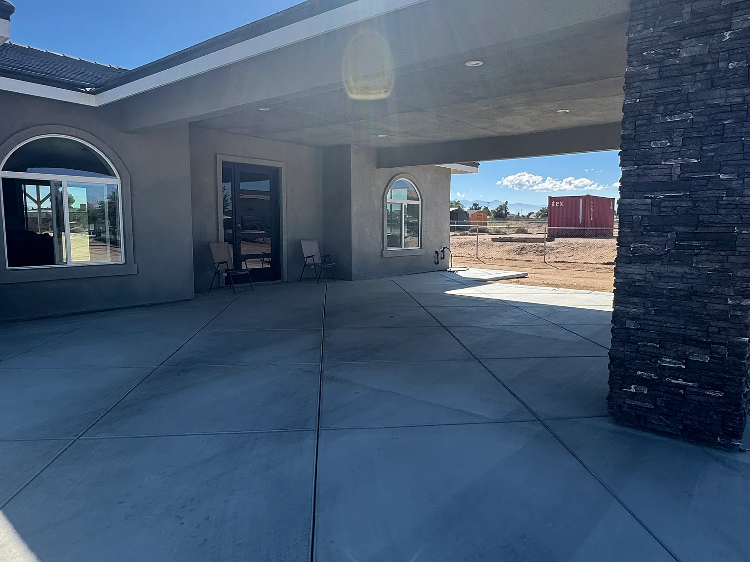 2 bed, 1600 sqft, $2,600 — Photo 1