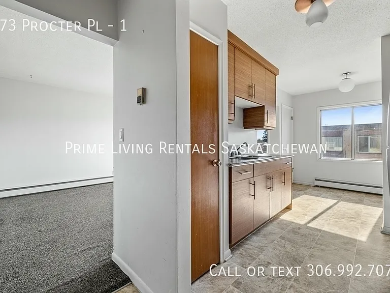 173 Procter Pl #1 — Photo 6