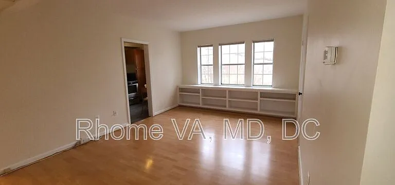 1745 N Troy St #437 — Photo 2