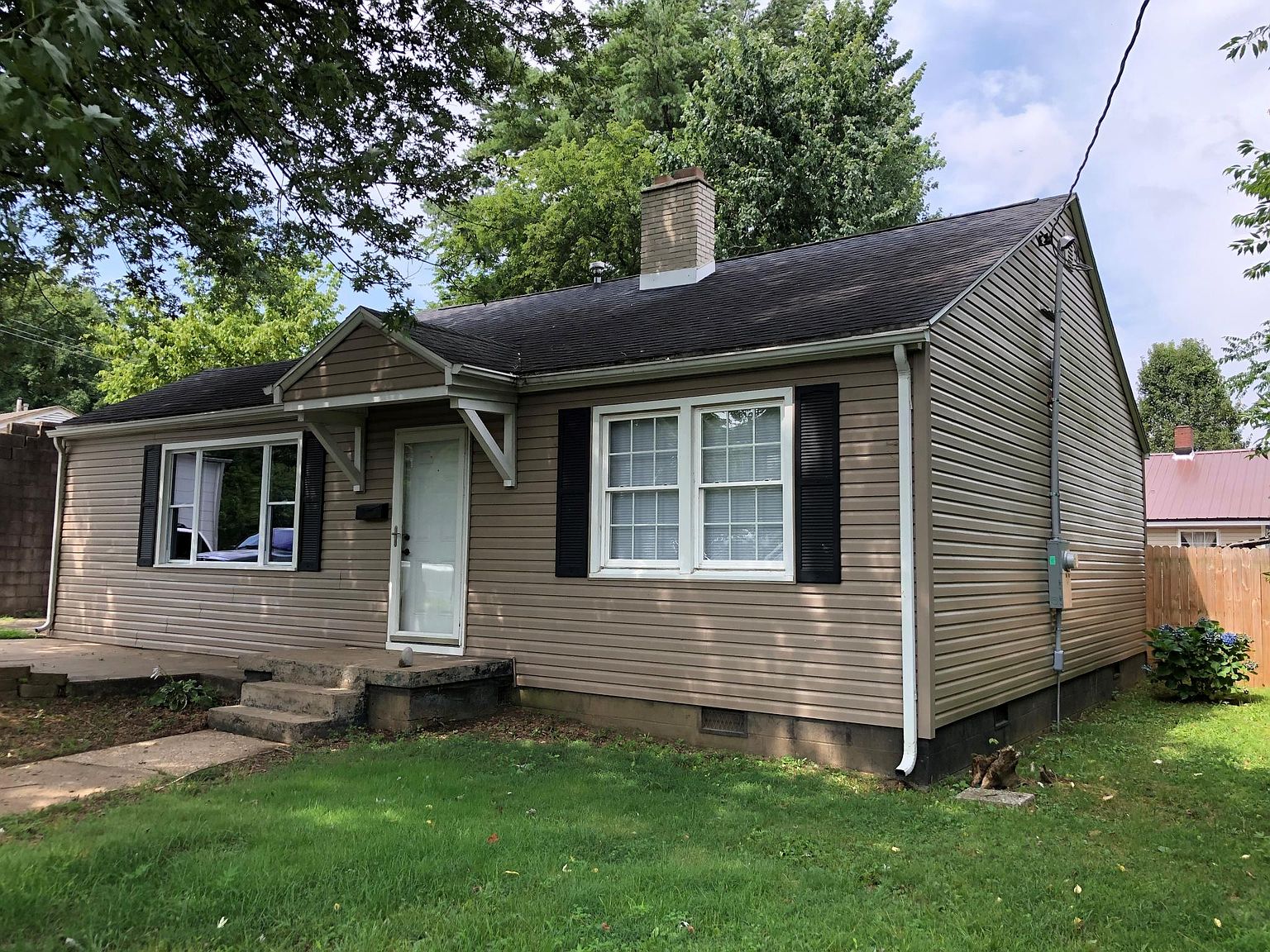 21 N Spring St, Madisonville, KY 42431 Zillow