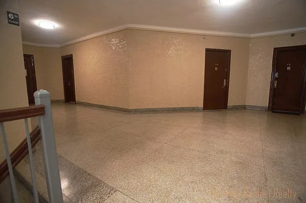 Rented by Norman Raindel, LREB | media 22