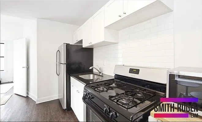 Rented by R New York | media 13