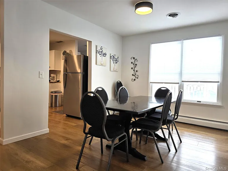 90 W Market St #1 — Photo 9