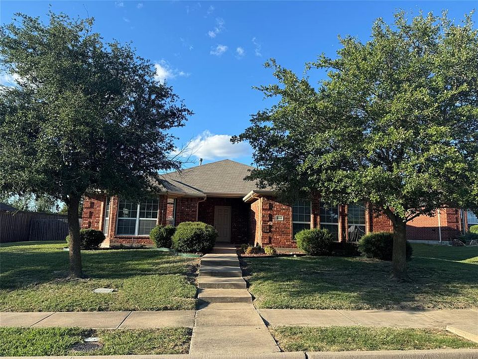 1st image of 2860 Avery Dr