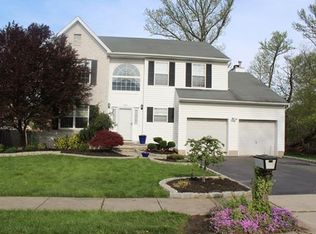 864 Beatrice Pkwy, Edison, NJ 08820