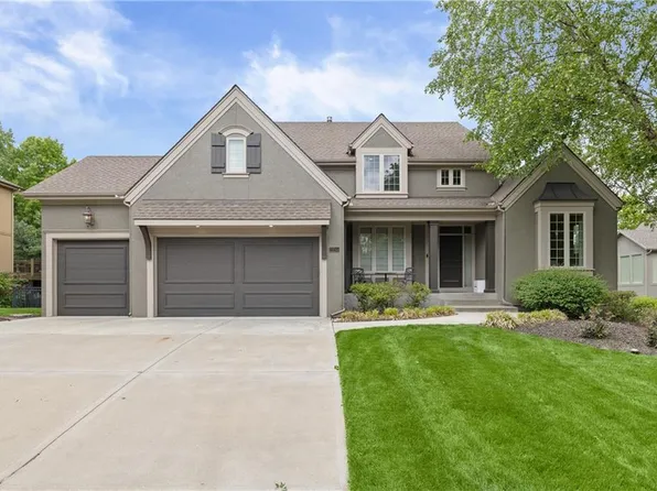 13244 Falmouth St, Leawood, KS 66209