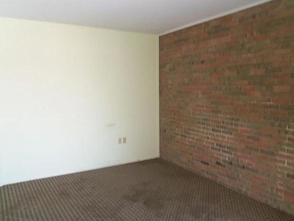 5th image of 2729 N State Road 103