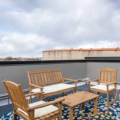 Rented by Nooklyn NYC LLC | media 74