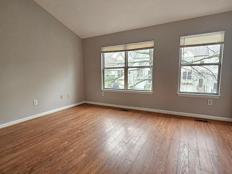 9510 Clocktower Ln — Photo 14