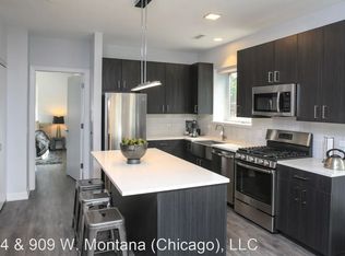 904 W Montana St APT 203, Chicago, IL 60614