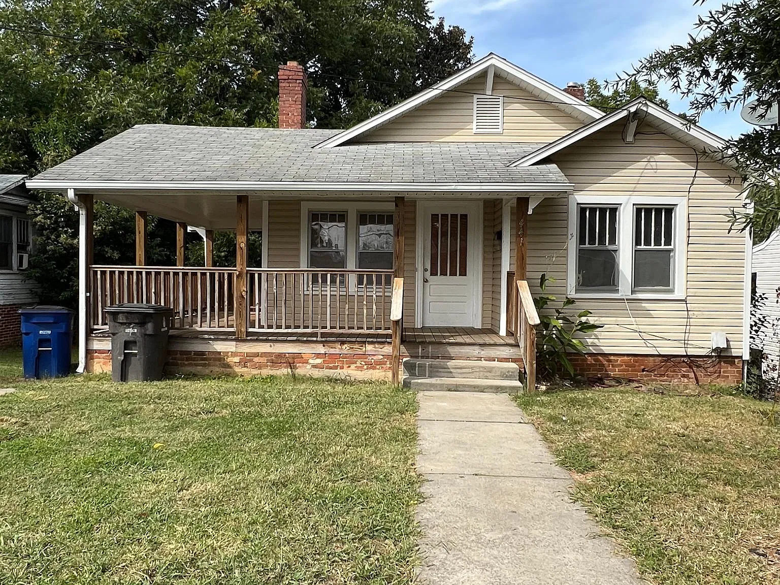 3 bed, 1040 sqft, $1,150 — Photo 2