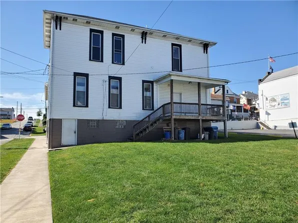 402 W Main St, Mount Pleasant, PA 15666
