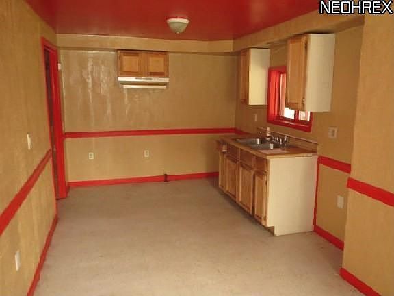 4th image of 6807 Claasen Ave