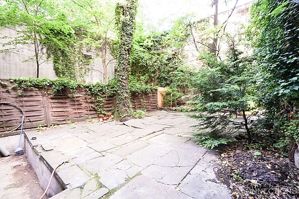 Rented by City Connections Realty | media 22