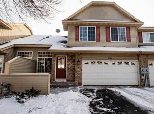 9911 Hamlet Ln S, Cottage Grove, MN 55016