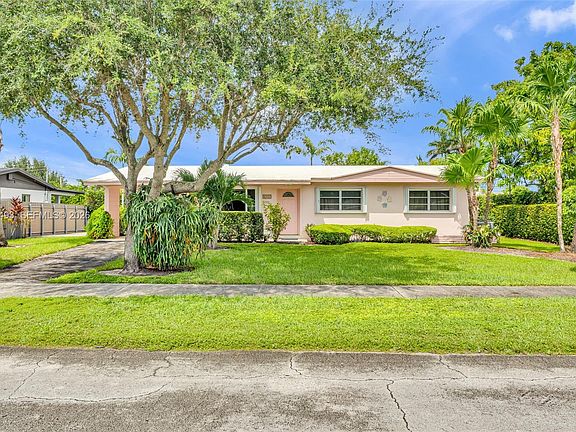 4th image of 10511 SW 53rd St