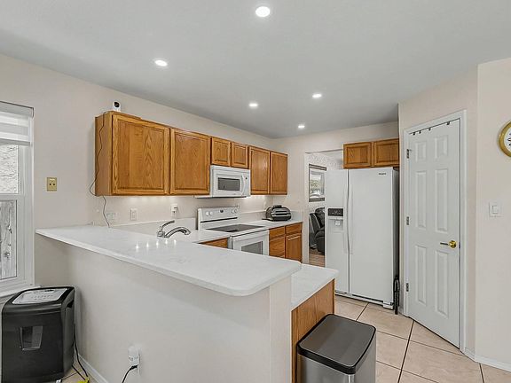3rd image of 1905 Tierra Del Oso Pl NW