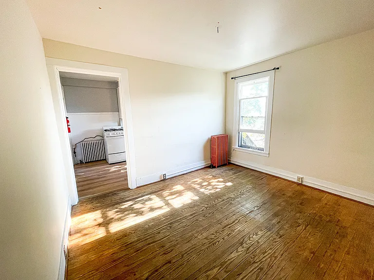 705 E Seneca St — Photo 1