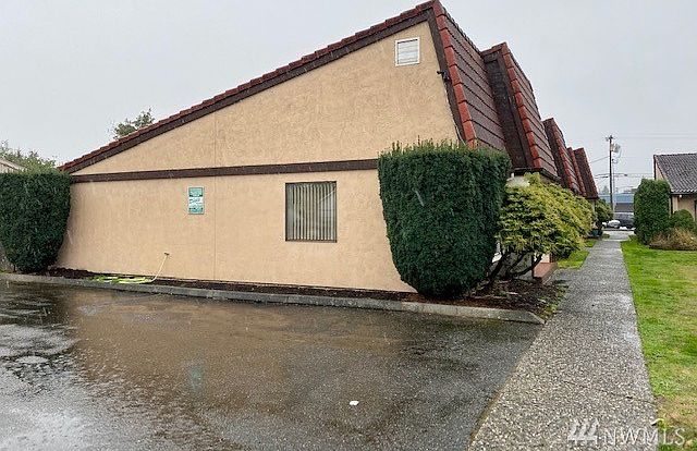 1st image of 1002 Columbia Ave #6