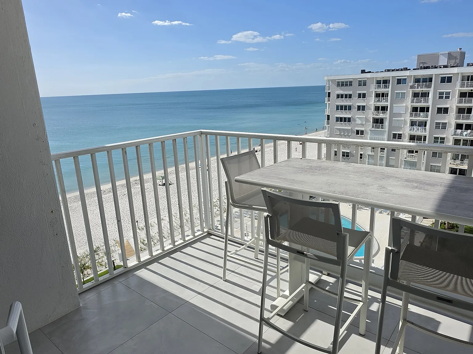 3443 Gulf Shore Blvd N — Photo 4