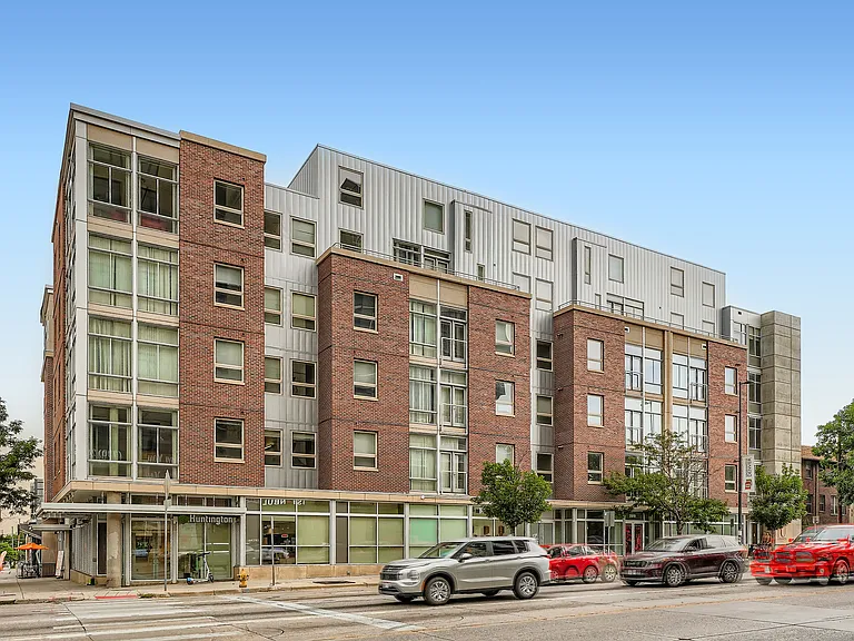 University Lofts — Photo 27