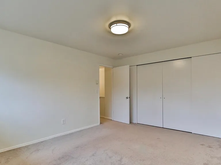 12255 SE 56th St #316 — Photo 16