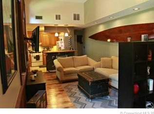 5806 Whitney Ct #6, Meriden, CT 06450