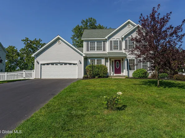 29 Amanda Way, Niskayuna, NY 12309