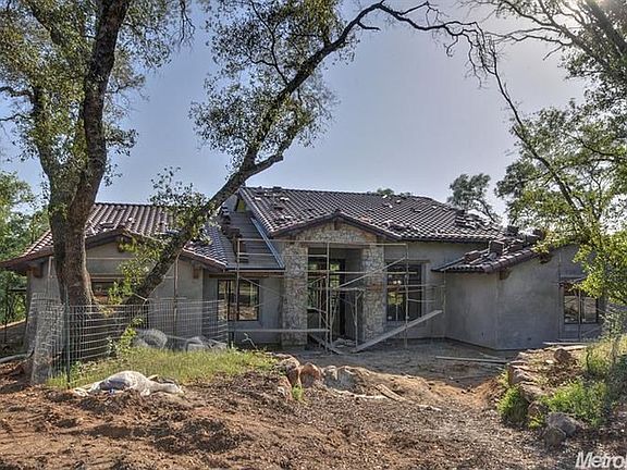 3rd image of 244 Mondrian Ct