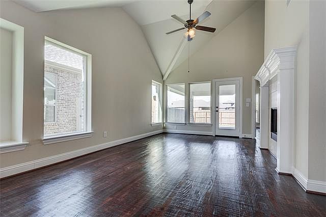 1st image of 4009 Hawthorne Dr
