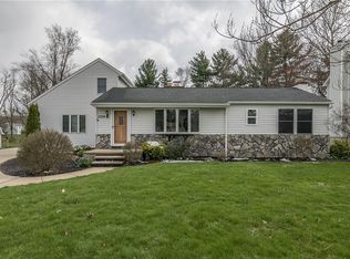 3354 Laurel Rd, Brunswick, OH 44212