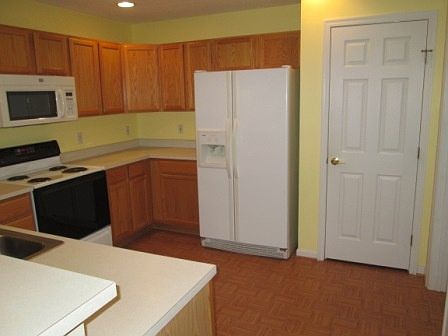 4th image of 10470 Jesica Ln #6-A