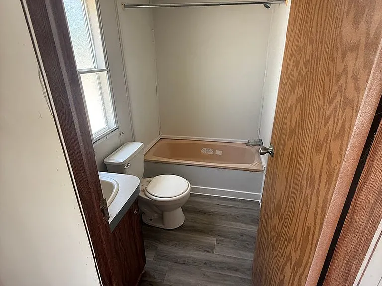 326 Orange St — Photo 7