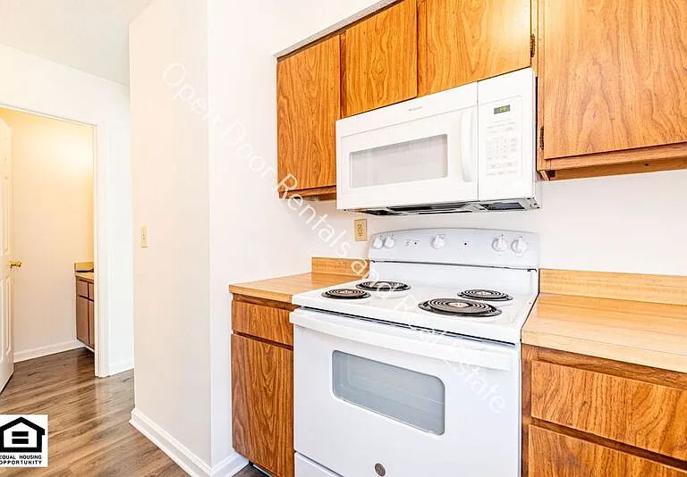5007 Vermont Ln — Photo 9