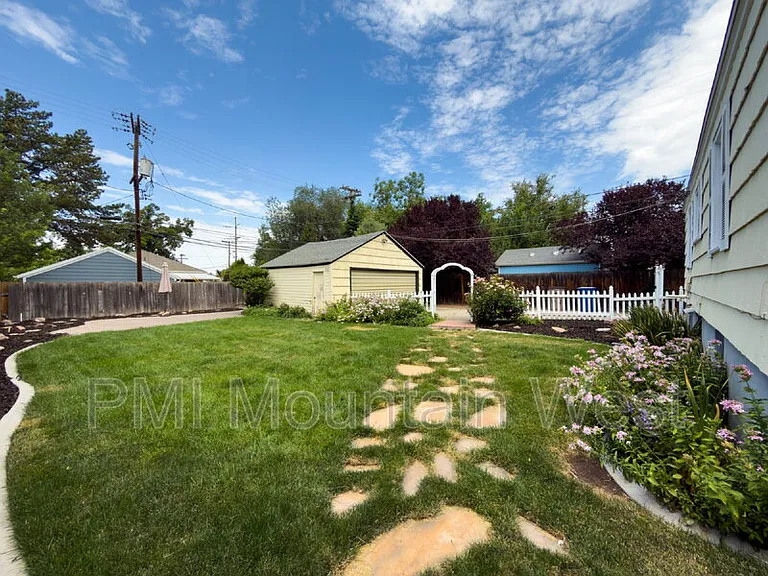 2122 S 1800 E — Photo 9