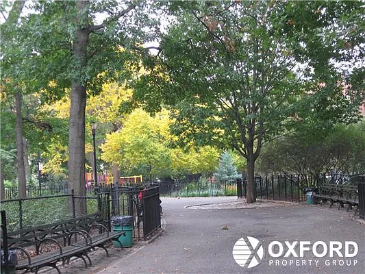 Rented by Oxford Property Group | media 22