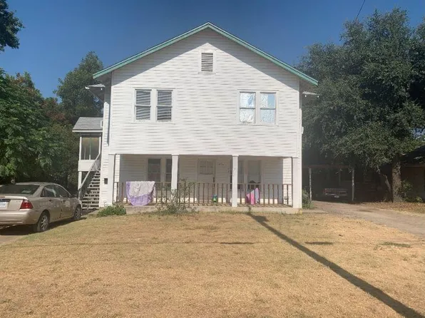 106 N College Ave, Cameron, TX 76520