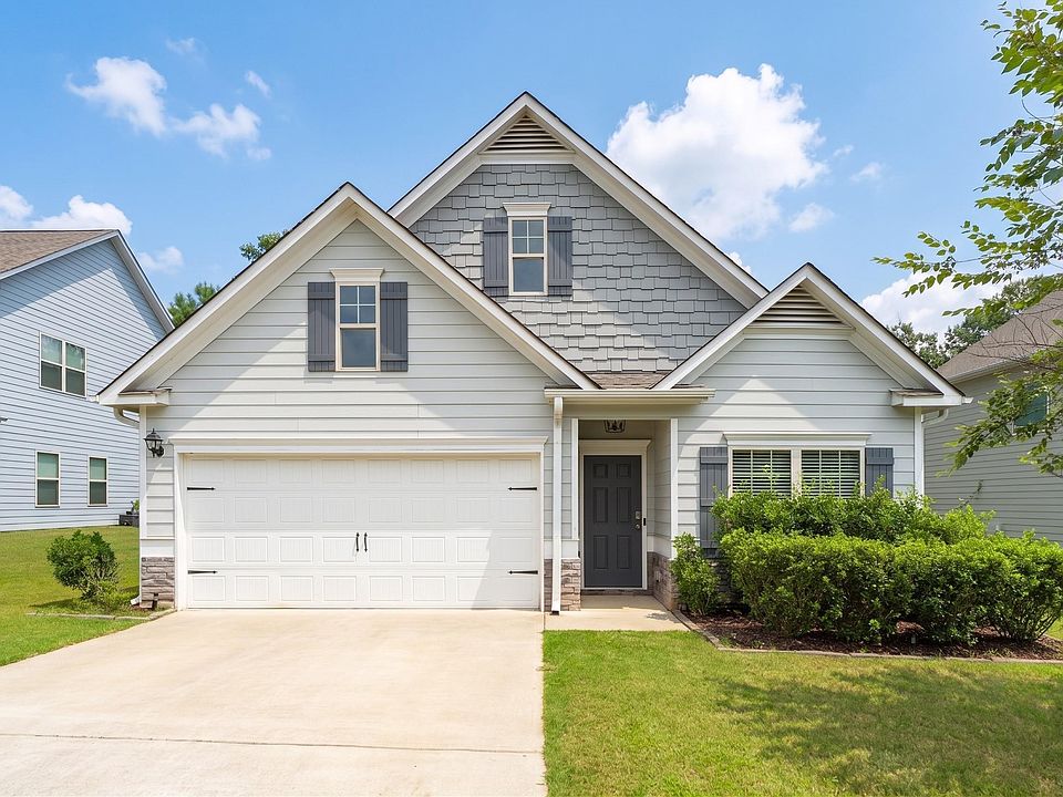 1st image of 375 Lakeridge Dr