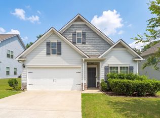 375 Lakeridge Dr, Trussville, AL 35173