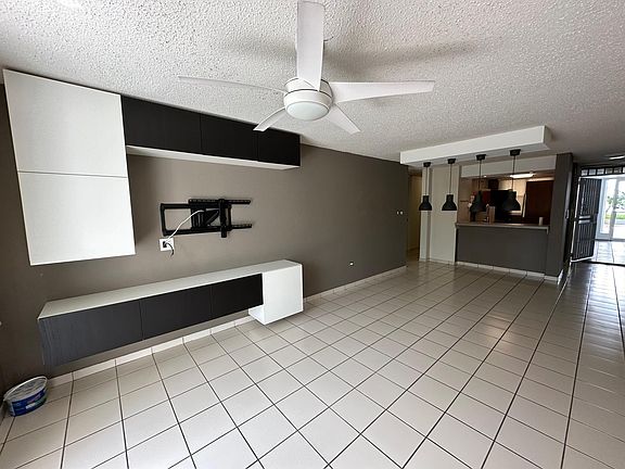 3rd image of 340 Cond Paseo Del Bosque #2302