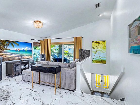 5th image of 15517 Gulf Blvd