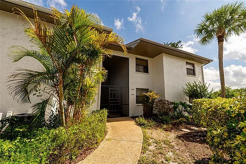 2433 Twin Dr #5 Photo 1