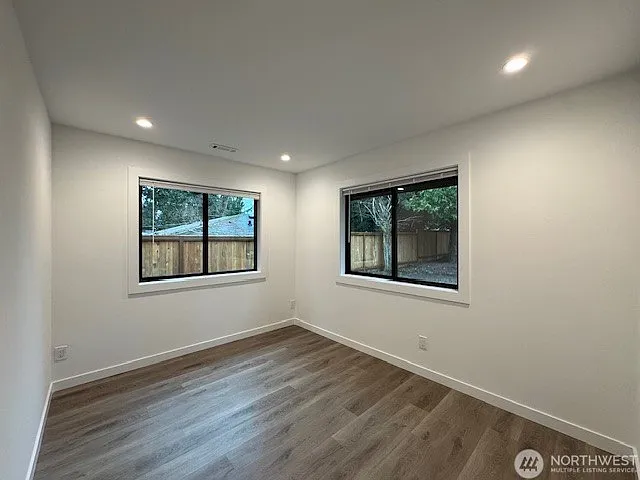 209 SW 132nd St — Photo 16